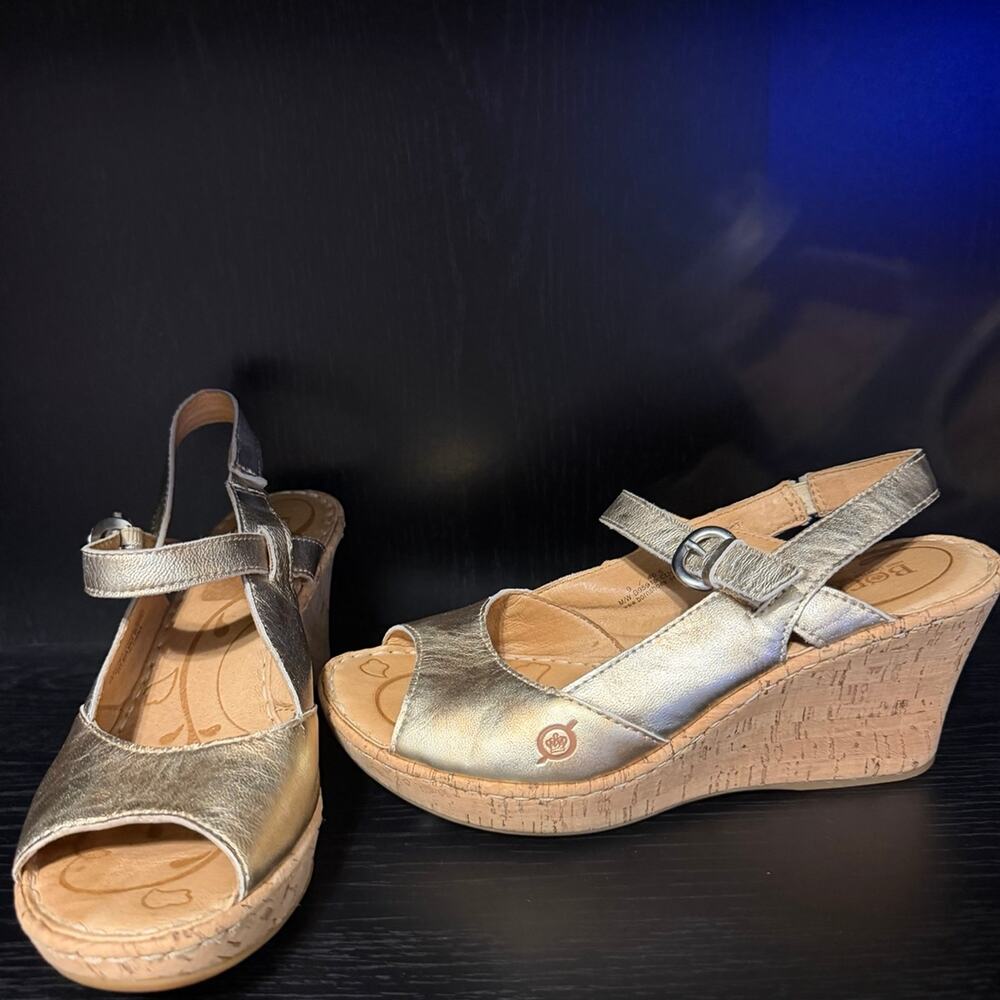 Born Metallic Gold Leather Cork Wedge Sandals Women’s Size 9 Comfort Shoes